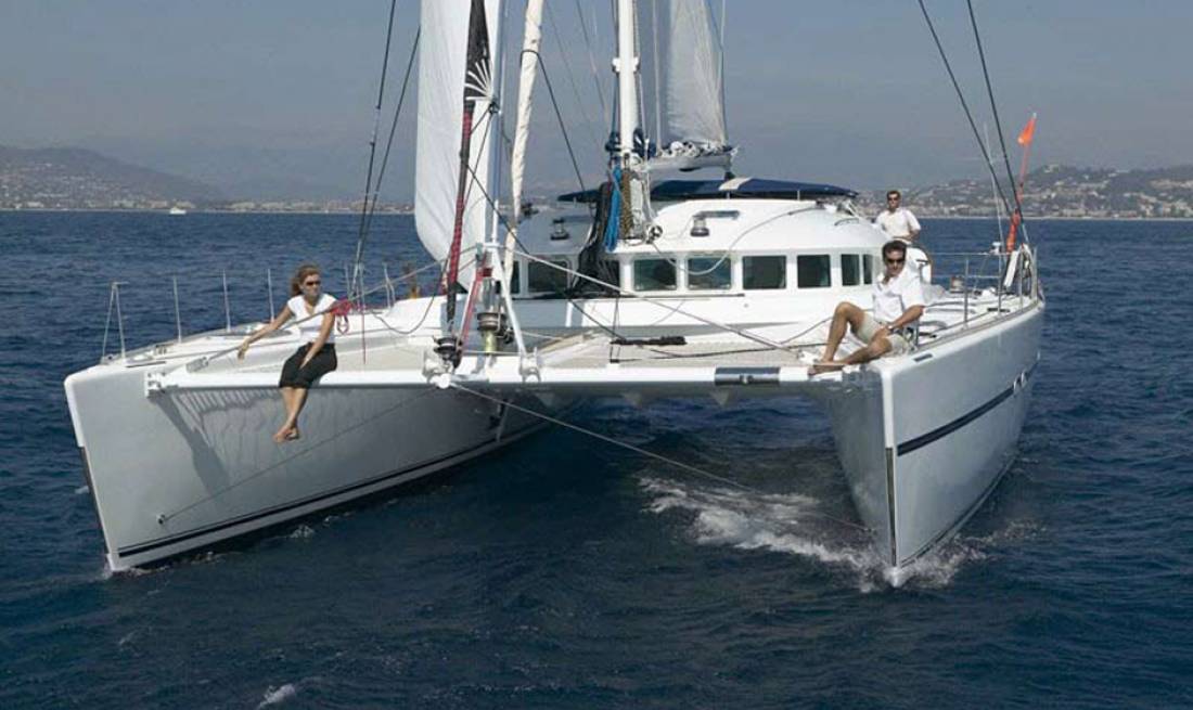 Yachts - Catamaran