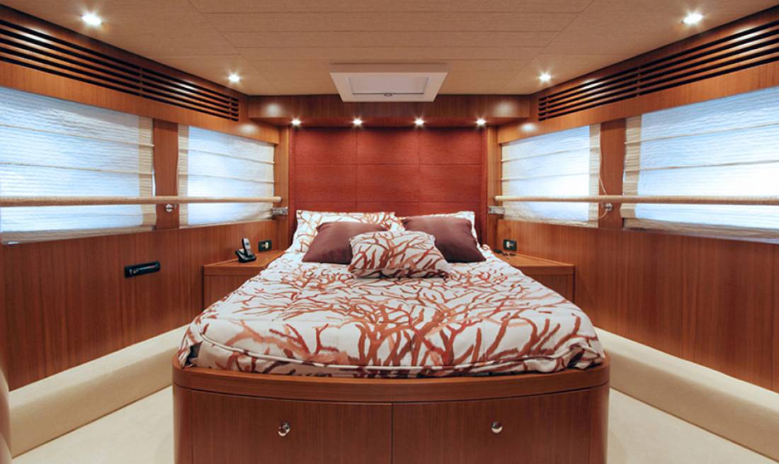 Yachts - Motor Yacht