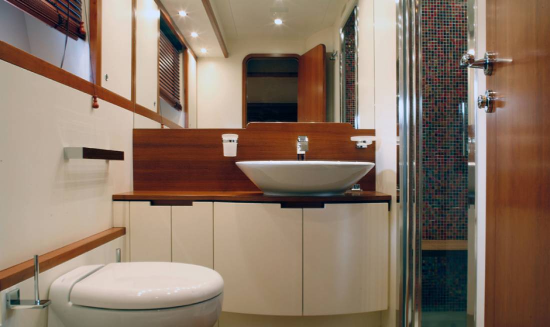 Yachts - Motor Yacht