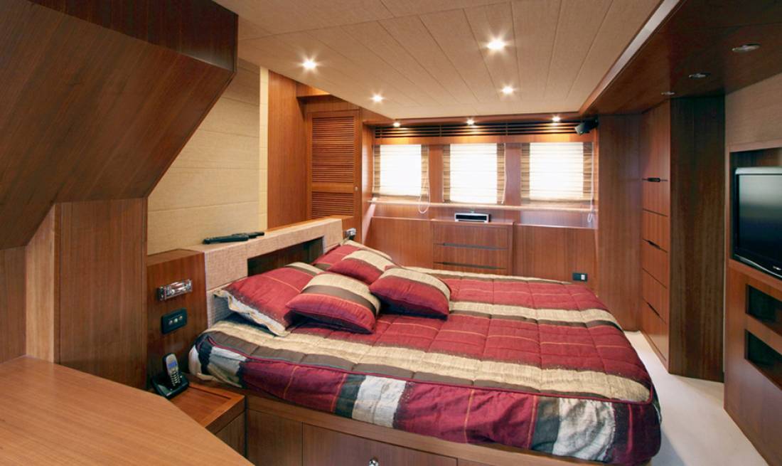 Yachts - Motor Yacht