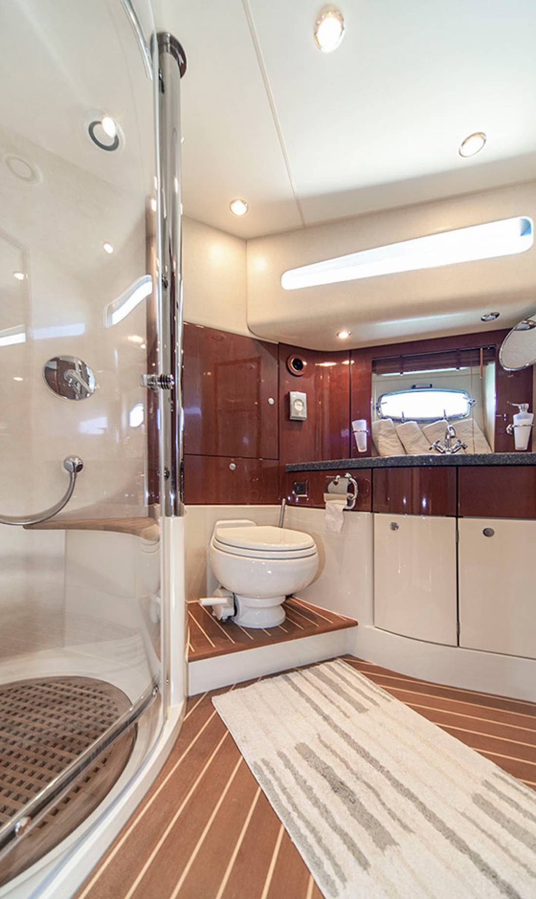 Yachts - Motor Yacht