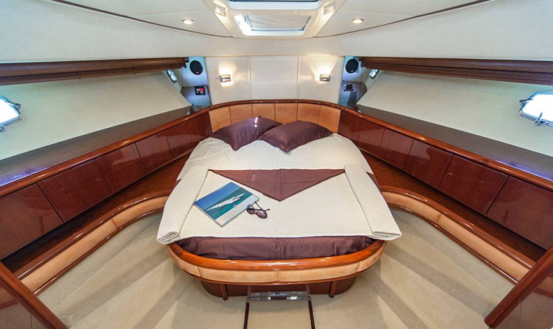 Yachts - Motor Yacht