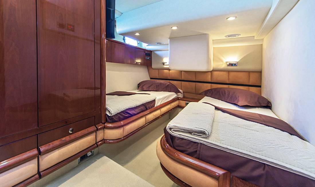 Yachts - Motor Yacht