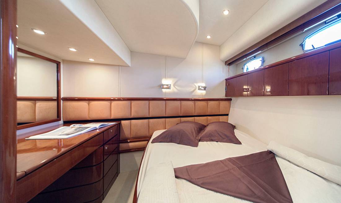 Yachts - Motor Yacht