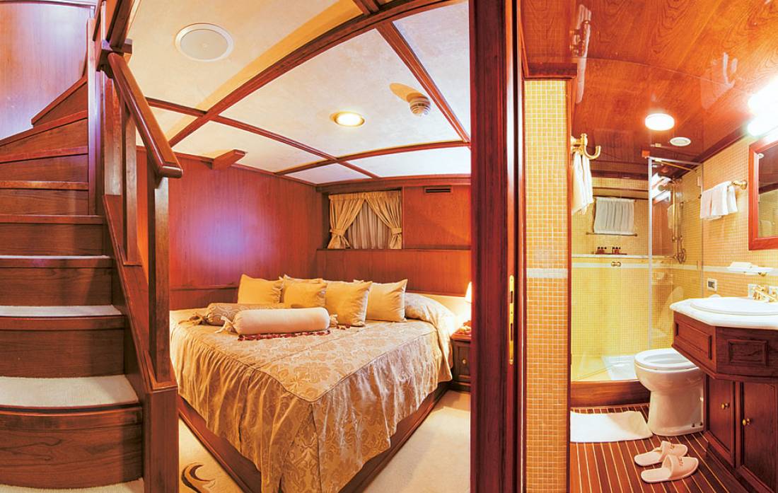 Yachts - Motor Yacht