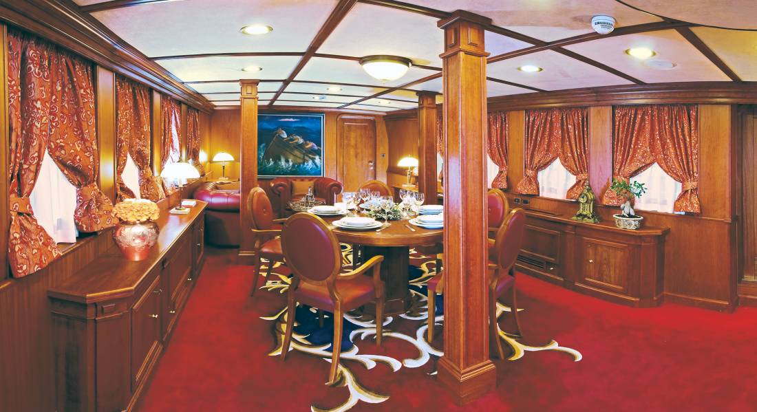 Yachts - Motor Yacht