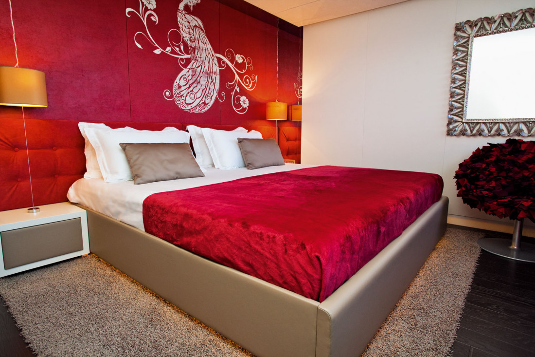 Yachts - Motor Yacht