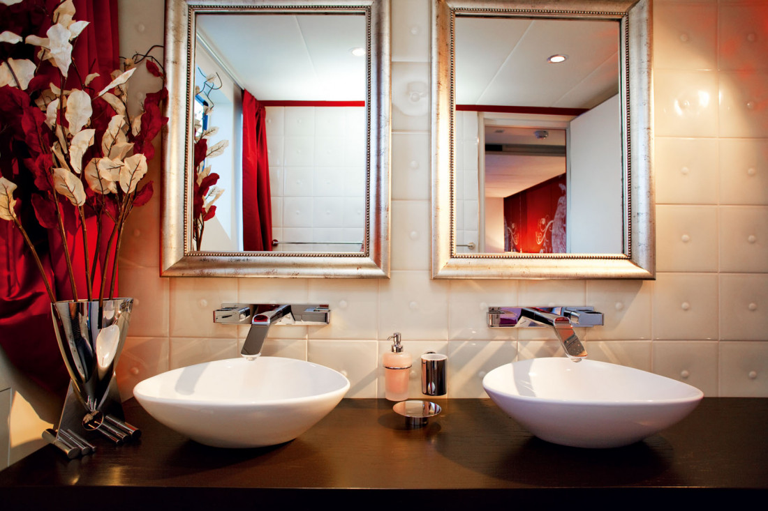 Yachts - Motor Yacht