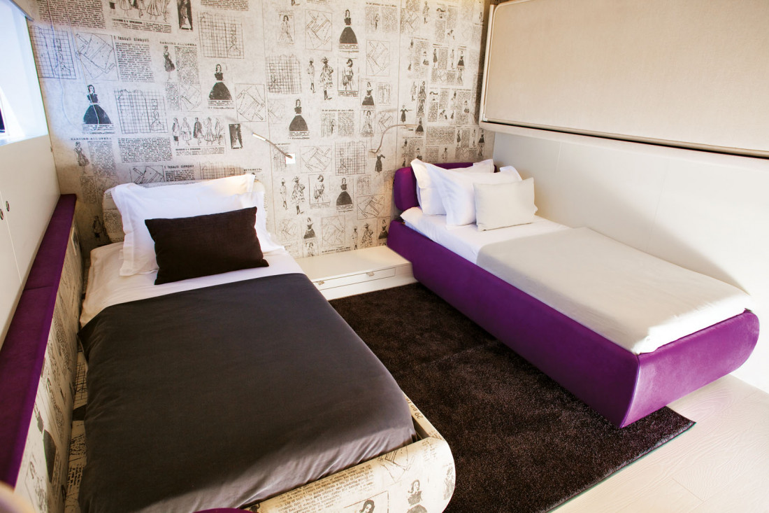 Yachts - Motor Yacht